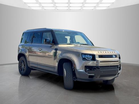 New 2026 Land Rover Defender 110 S AWD/4WD image 3