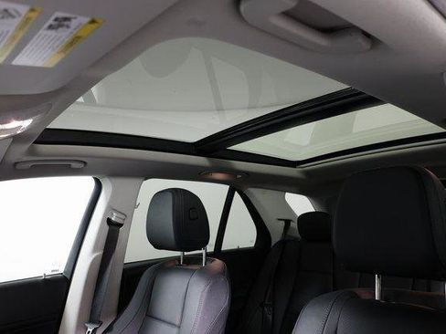 Used 2025 Mercedes-Benz GLE 350 4MATIC image 27