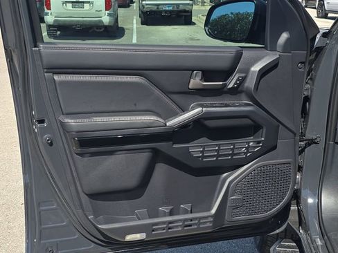 New 2026 Toyota 4Runner Limited AWD/4WD image 28