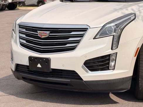 Used 2018 Cadillac XT5 Luxury w/ Driver Awareness Package FWD image 6
