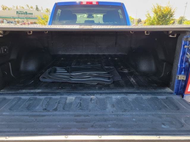 Used 2016 RAM 2500 Tradesman w/ Chrome Appearance Group AWD/4WD image 29