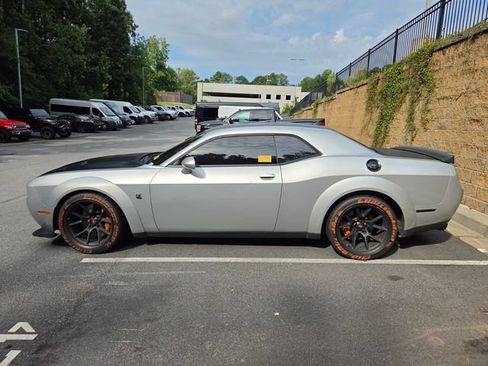 Used 2020 Dodge Challenger R/T Scat Pack RWD image 4