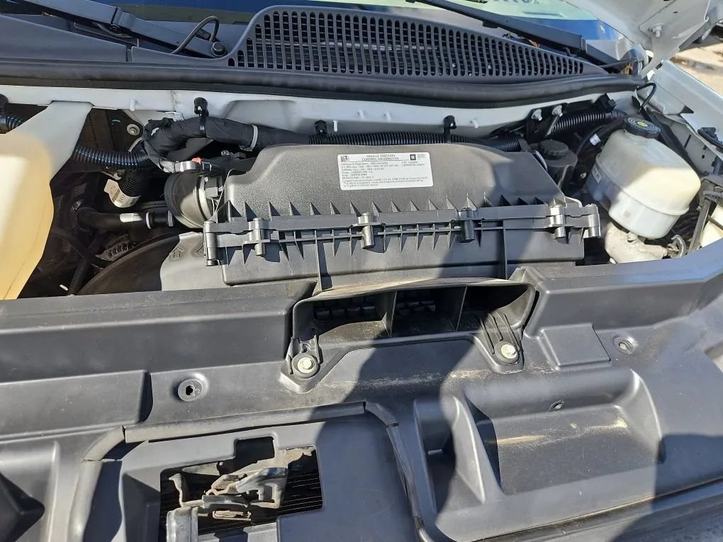 Used 2020 Chevrolet Express 3500 RWD image 17