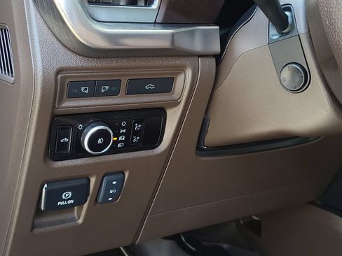 Used 2023 Ford F150 King Ranch w/ Equipment Group 601A High AWD/4WD image 18
