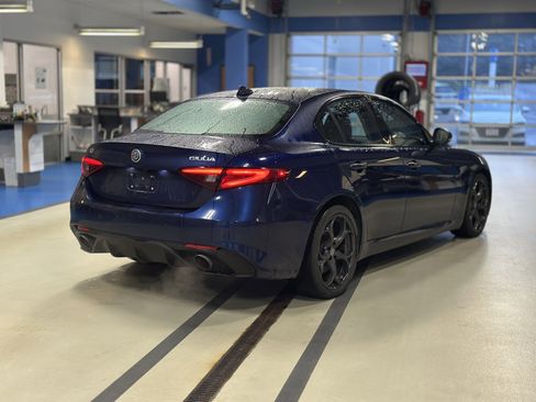 Used 2018 Alfa Romeo Giulia Ti Sport w/ Quick Order Package 22S Sport image 5