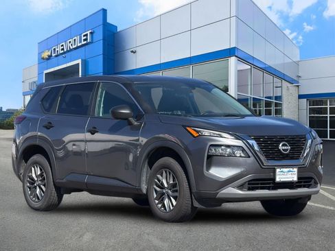 Used 2023 Nissan Rogue S FWD image 9