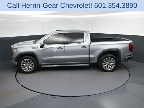 Used 2023 GMC Sierra 1500 Denali w/ Denali Reserve Package AWD/4WD image 35