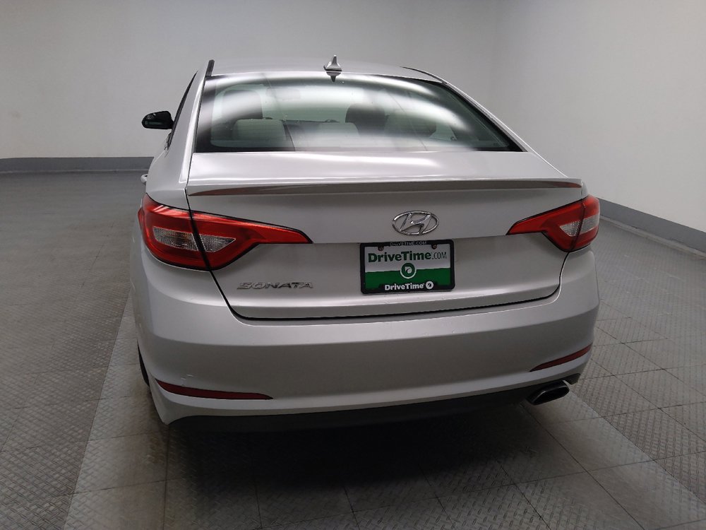 Used 2015 Hyundai Sonata SE w/ Option Group 02 FWD image 6