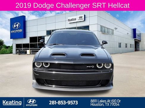 Used 2019 Dodge Challenger SRT Hellcat w/ Widebody Package RWD image 2