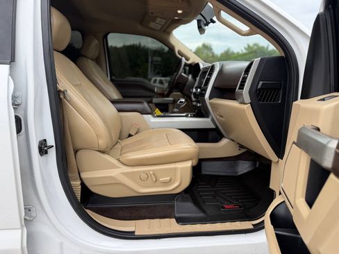 Used 2018 Ford F150 Lariat w/ Equipment Group 501A Mid AWD/4WD image 15