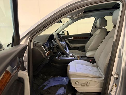 Used 2018 Audi Q5 Prestige w/ Prestige Package AWD/4WD image 5