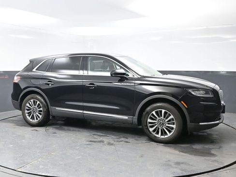 Used 2023 Lincoln Nautilus FWD image 4