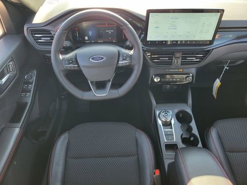 Used 2025 Ford Escape ST-Line w/ Equipment Group 301A image 12