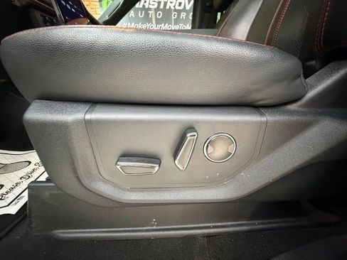 Used 2023 Ford Expedition Limited image 26