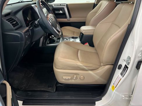 Certified 2022 Toyota 4Runner Limited AWD/4WD image 18