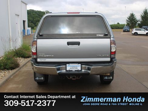 Used 2014 Toyota Tacoma 4x4 Double Cab w/ SR5 Package image 5