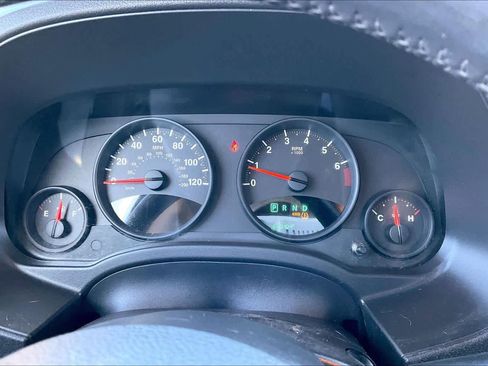 Used 2012 Jeep Patriot Latitude w/ Altitude Pkg image 24