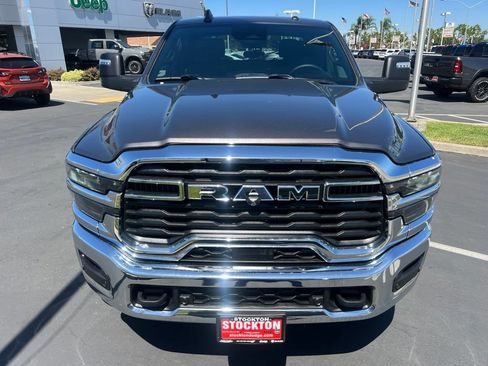 Used 2026 RAM 2500 Big Horn AWD/4WD image 9