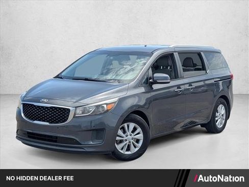 Used 2017 Kia Sedona LX w/ LX Essentials Premium Package FWD image 1