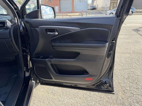 Used 2021 Honda Pilot Special Edition image 14