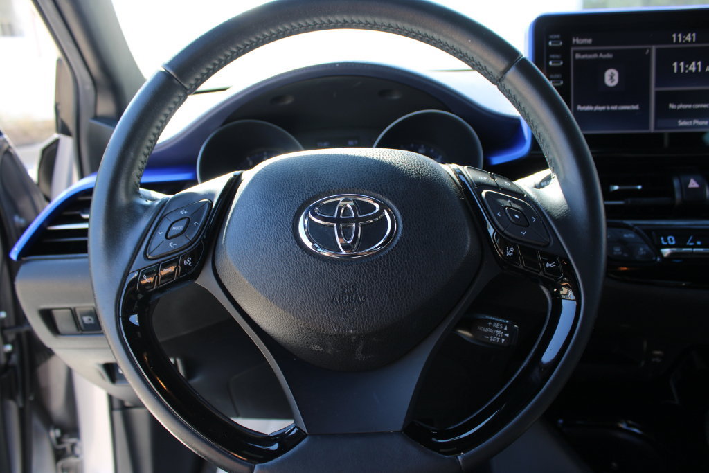 Used 2020 Toyota C-HR XLE FWD image 25