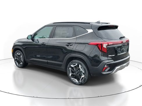 New 2025 Kia Seltos SX w/ SX Sunroof Package image 4