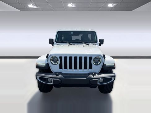 Used 2021 Jeep Wrangler Unlimited Sahara image 6