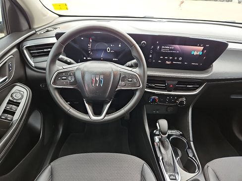 Used 2025 Buick Encore GX Preferred FWD image 9