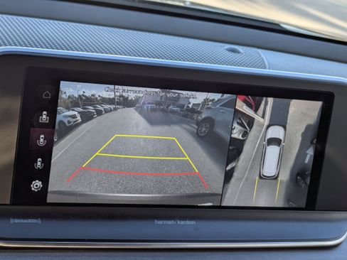 Used 2022 Kia Telluride SX w/ SX Prestige Package image 32