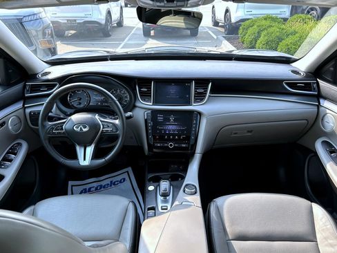 Certified 2025 INFINITI QX50 Luxe AWD/4WD image 12