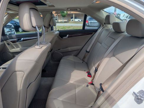 Used 2010 Mercedes-Benz C 300 4MATIC Sedan image 10