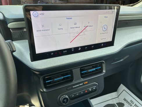 New 2026 Ford Maverick XLT FWD image 24