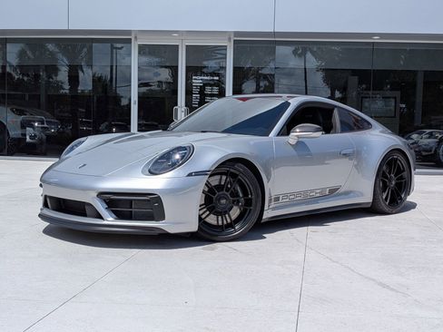 Certified 2024 Porsche 911 Carrera 4 GTS AWD/4WD image 1