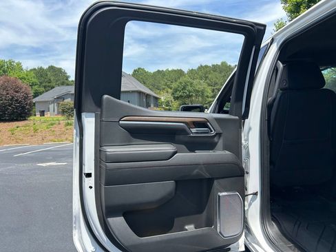 Used 2024 Chevrolet Silverado 1500 High Country AWD/4WD image 65