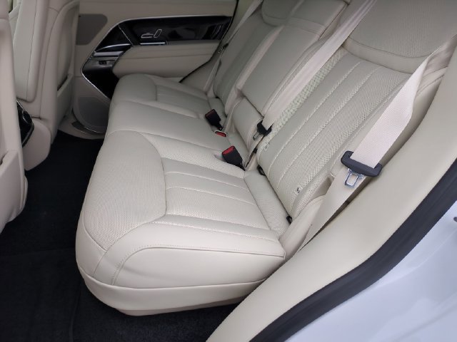 New 2026 Land Rover Range Rover SE AWD/4WD image 15