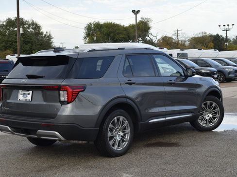 New 2026 Ford Explorer Platinum image 6