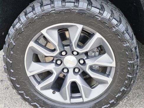 Used 2021 Chevrolet Silverado 1500 LT w/ All Star Edition Plus image 9