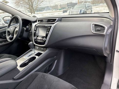 Used 2018 Nissan Murano S image 16