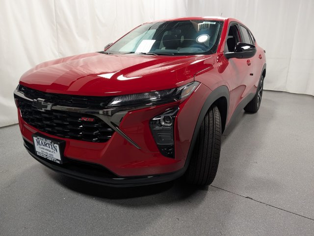 New 2026 Chevrolet Trax RS w/ Sunroof Package FWD image 7