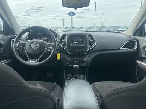 Used 2021 Jeep Cherokee Latitude AWD/4WD image 13