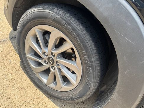 Used 2016 Hyundai Tucson SE w/ Option Group 02 FWD image 8