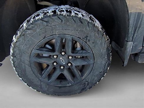 Used 2020 Chevrolet Silverado 1500 LT Trail Boss image 14