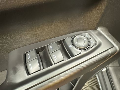 Certified 2021 Chevrolet Silverado 1500 Custom AWD/4WD image 12