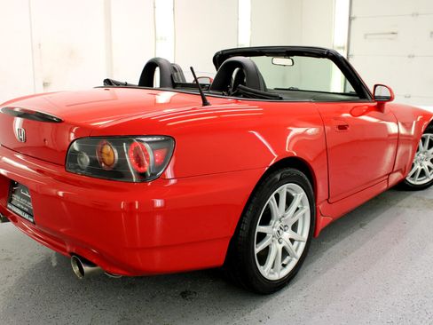 Used 2004 Honda S2000 image 39