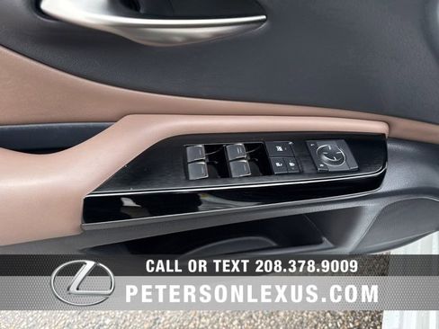 Used 2022 Lexus ES 300h w/ Accessory Package 2 image 20