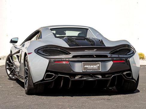Used 2019 McLaren 570S Spider RWD image 10