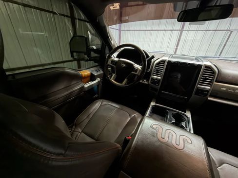 Used 2017 Ford F250 King Ranch w/ King Ranch Ultimate Package AWD/4WD image 17