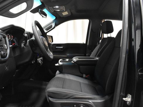Used 2022 Chevrolet Silverado 1500 RST AWD/4WD image 3