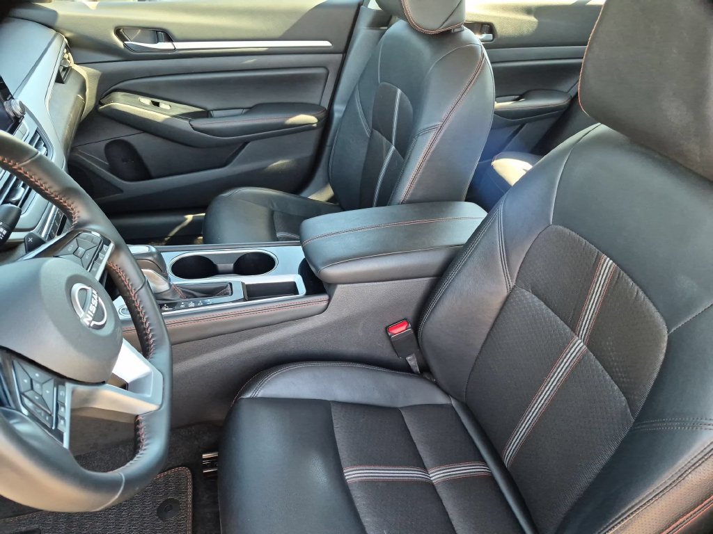 Used 2025 Nissan Altima 2.5 SR FWD image 24