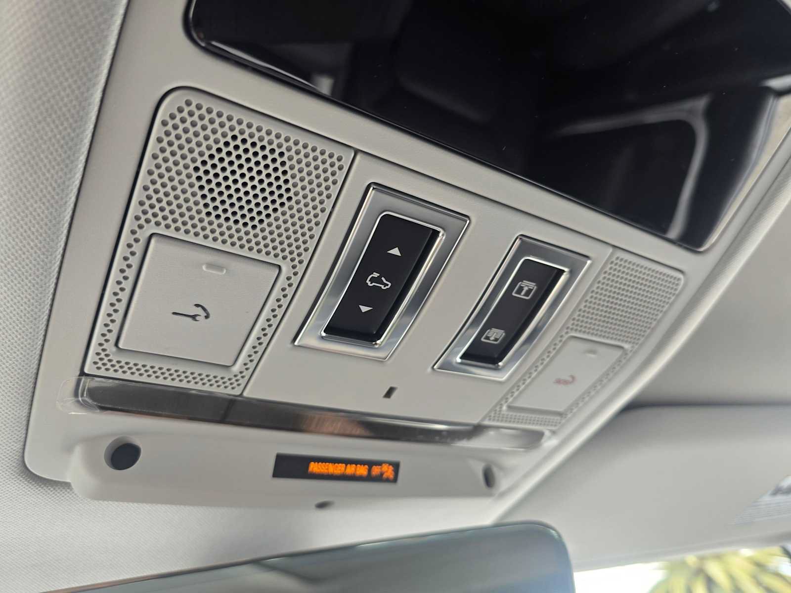 New 2026 Land Rover Defender 110 S AWD/4WD image 33